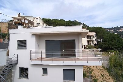 MAISON à vendre à Urb. très près de Lloret de Mar