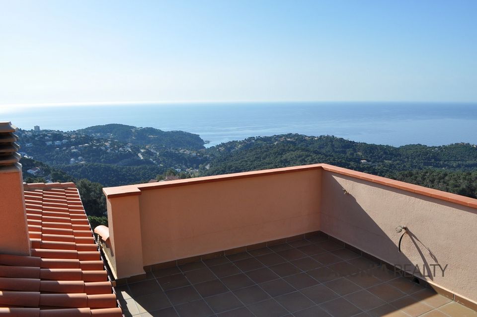 HOUSE for sale in urb. Lloret de Mar (La Costa Brava). Panoramic views