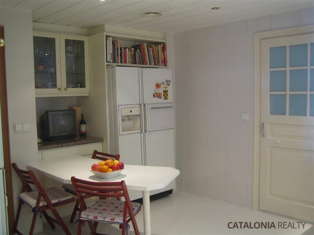 Luxury apartment for sale in Lloret de Mar, in front of the sea