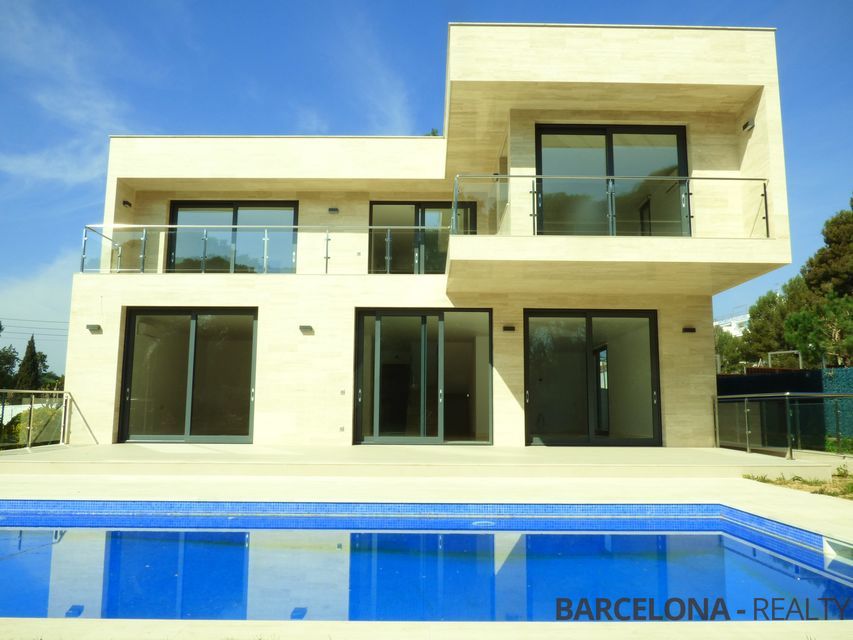 Casa de luxe en venda a Platja d'Aro (Costa Brava). Obra nova