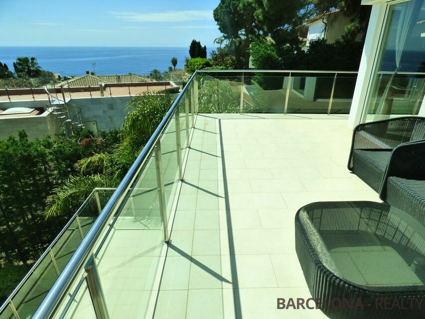 Maison de luxe à vendre à Lloret de Mar avec vue sur la mer