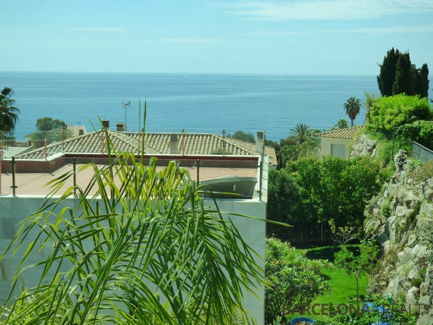 Luxury house for sale in Lloret de Mar, Spain, with sea views