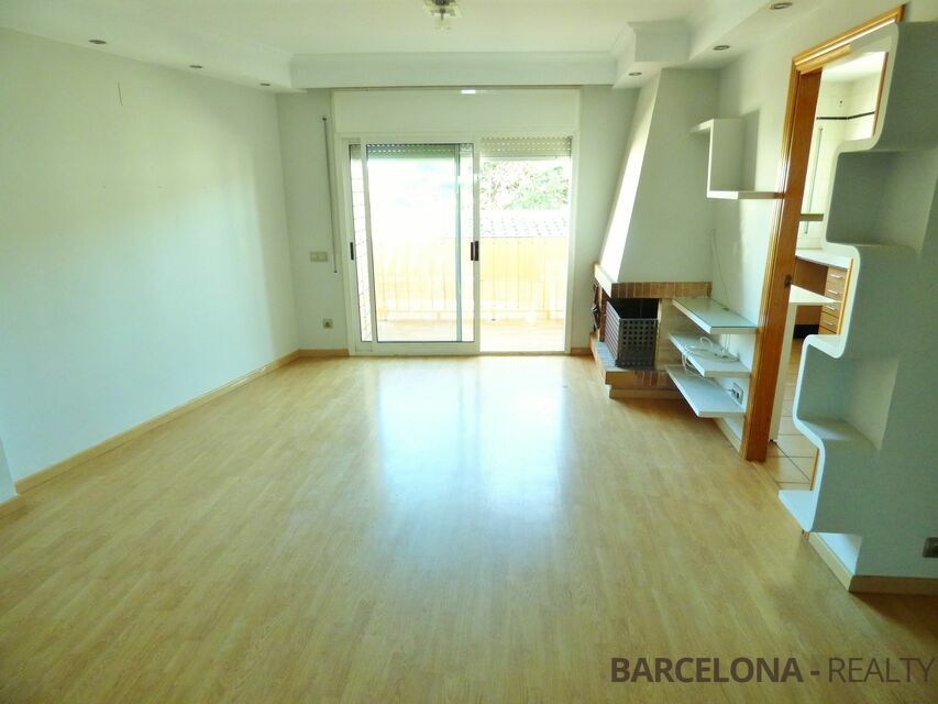 Attached house for sale in Vidreres (Girona). 4 rooms, large garden